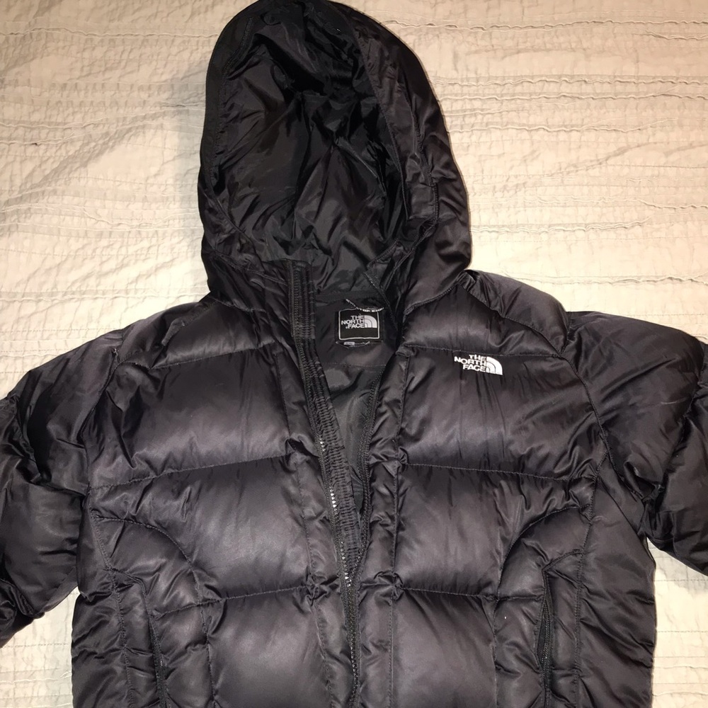 The North Face woman’s down 550 puffer coat